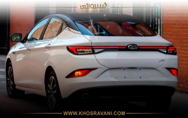 بررسی مشخصات فنی KMC J7 و هایما S7؛ عملکرد کدام بهتر است؟