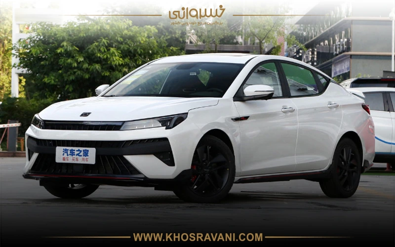 KMC J7؛ سدان لیفتبک کرمان موتور