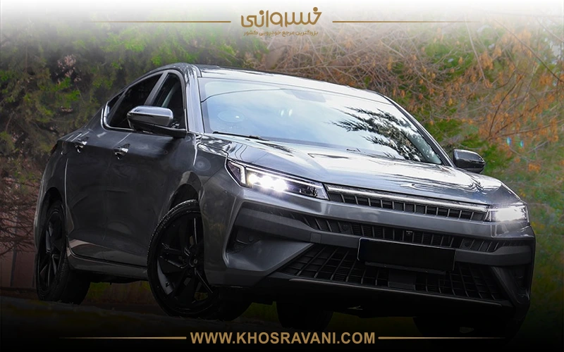 کی ام سی J7: طراحی فست بک و خطی